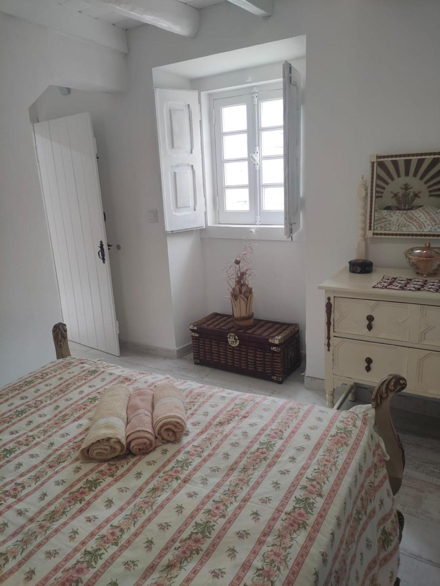 Casa Das Janelinhas - Cottage Near Sintra, Mafra, Ericeira Bagian luar foto